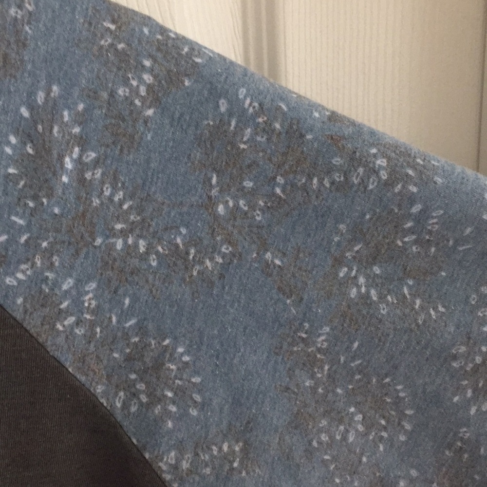 Medium lularoe Randy - Picture 2 of 4